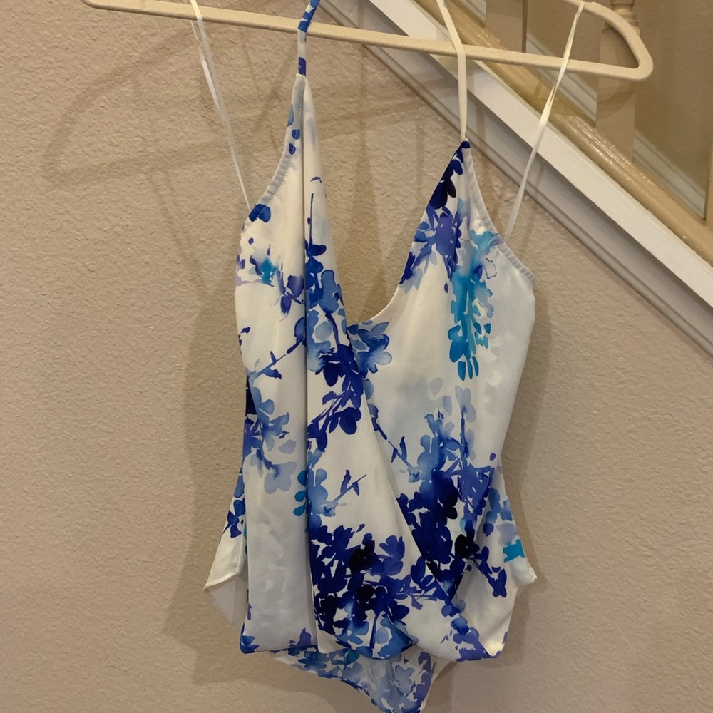 Olivaceous halter blouse XS